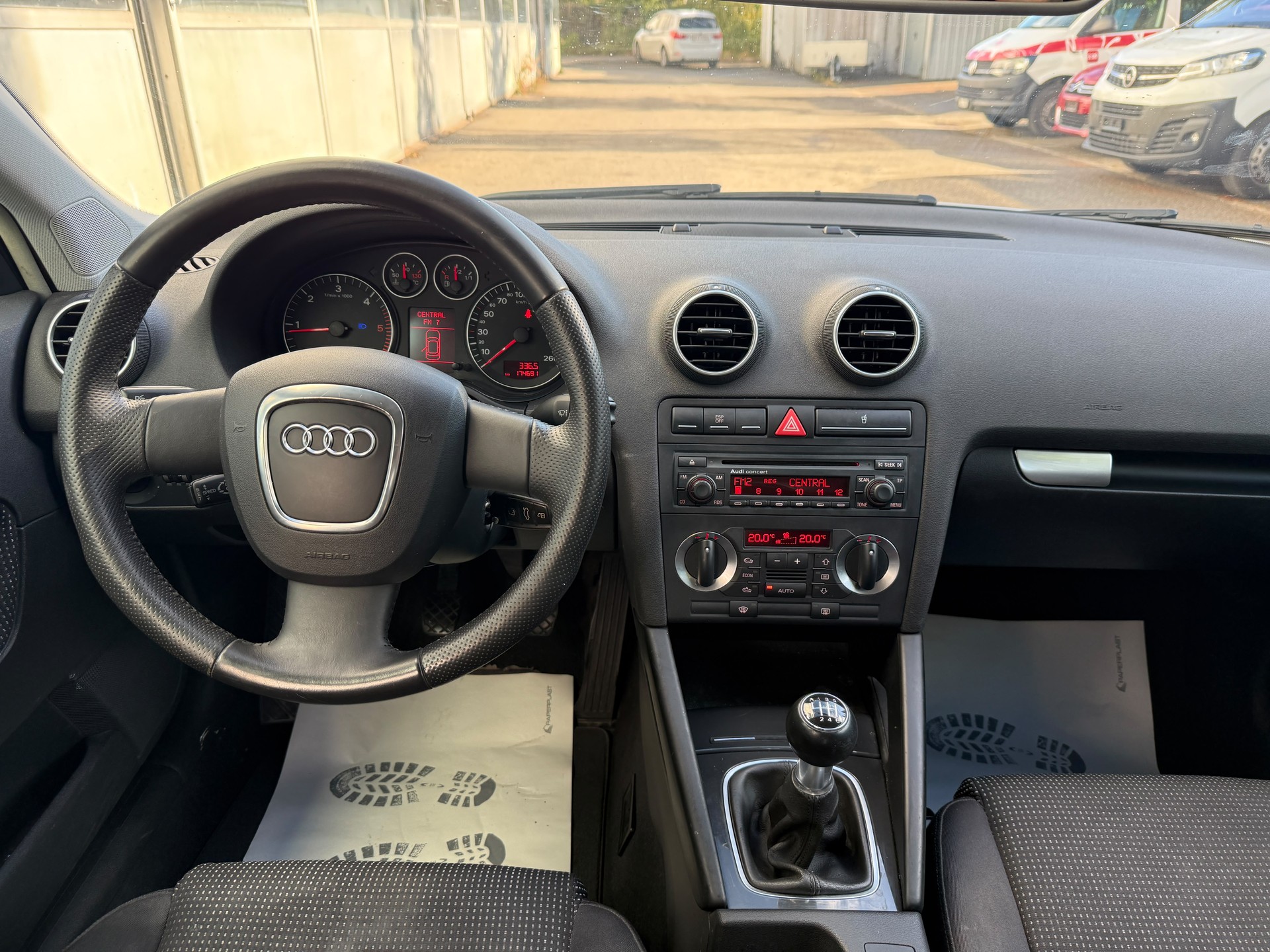 AUDI A3 Sportback 2.0 TDI Attraction || Frisch ab MFK-image-8