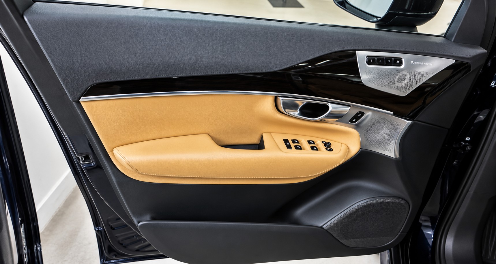 VOLVO XC90 D5 AWD Inscription Geartronic 7pl.-image-7