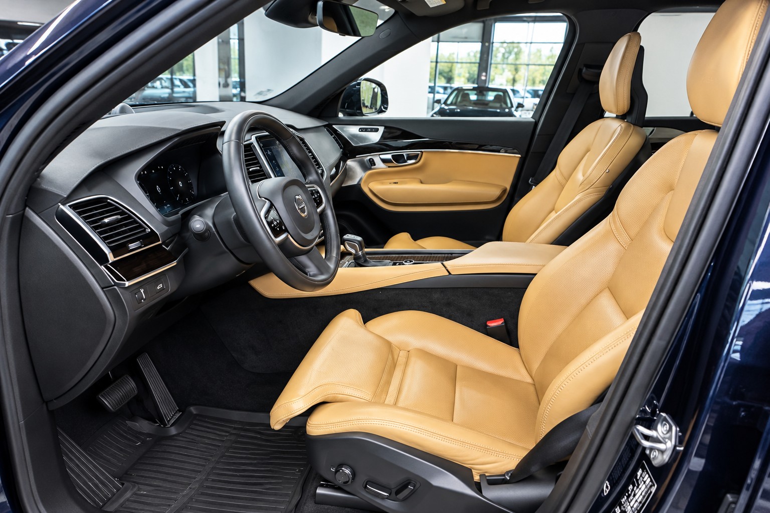 VOLVO XC90 D5 AWD Inscription Geartronic 7pl.-image-4