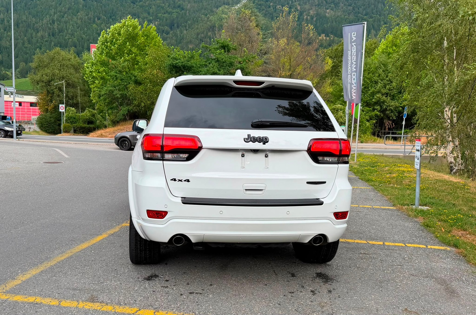 JEEP Grand Cherokee 3.0 CRD Night Eagle Automatic-image-7