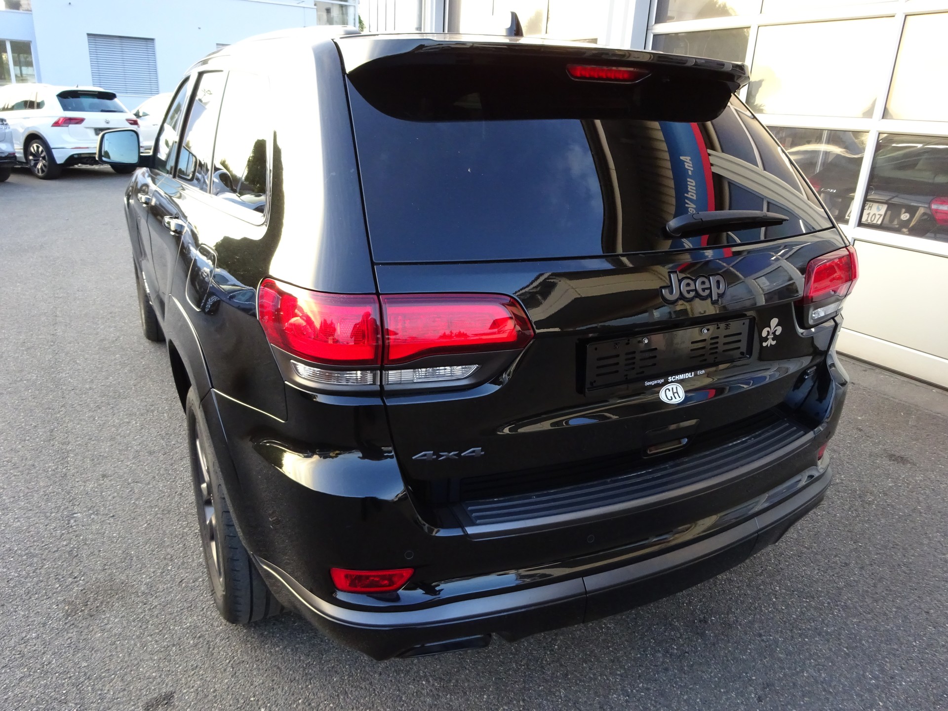 JEEP Grand Cherokee 3.0 CRD Night Eagle Automatic-image-1