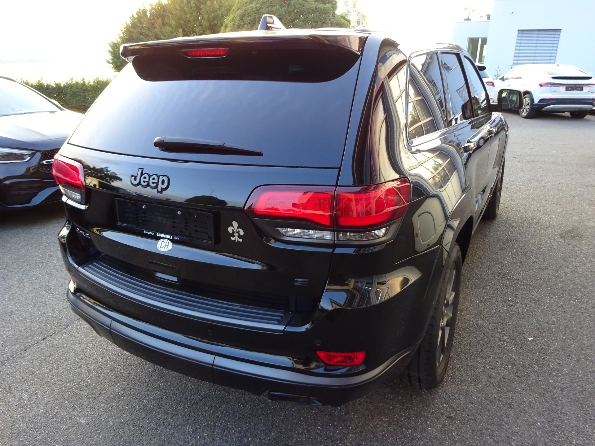 JEEP Grand Cherokee 3.0 CRD Night Eagle Automatic-image-2