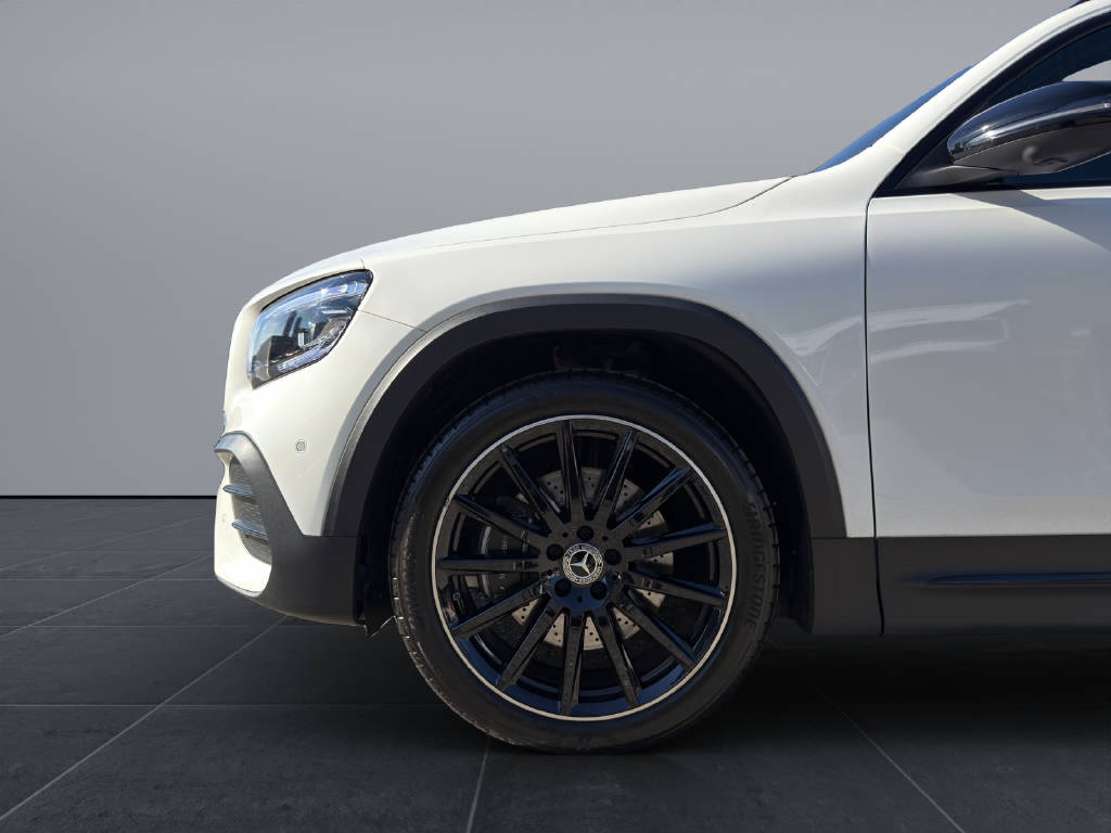 MERCEDES-BENZ GLB 220 d AMG Line 4matic-image-16