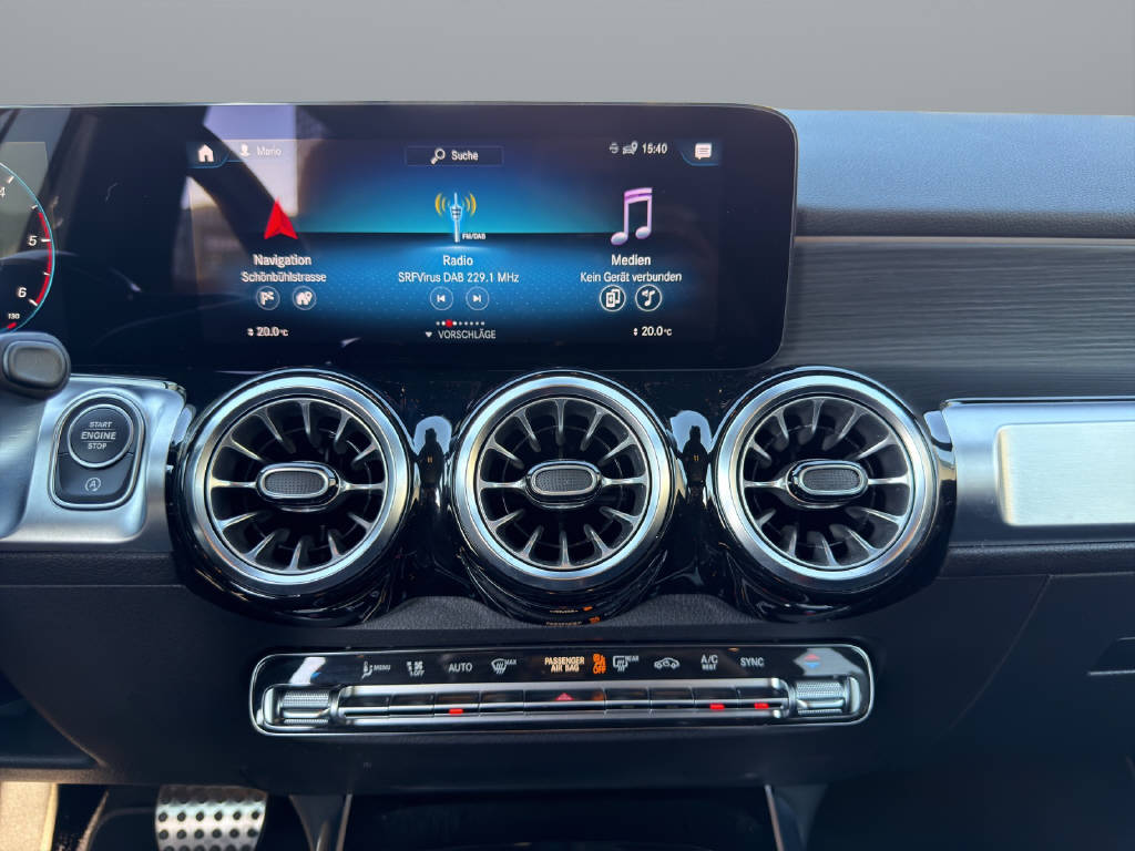 MERCEDES-BENZ GLB 220 d AMG Line 4matic-image-9