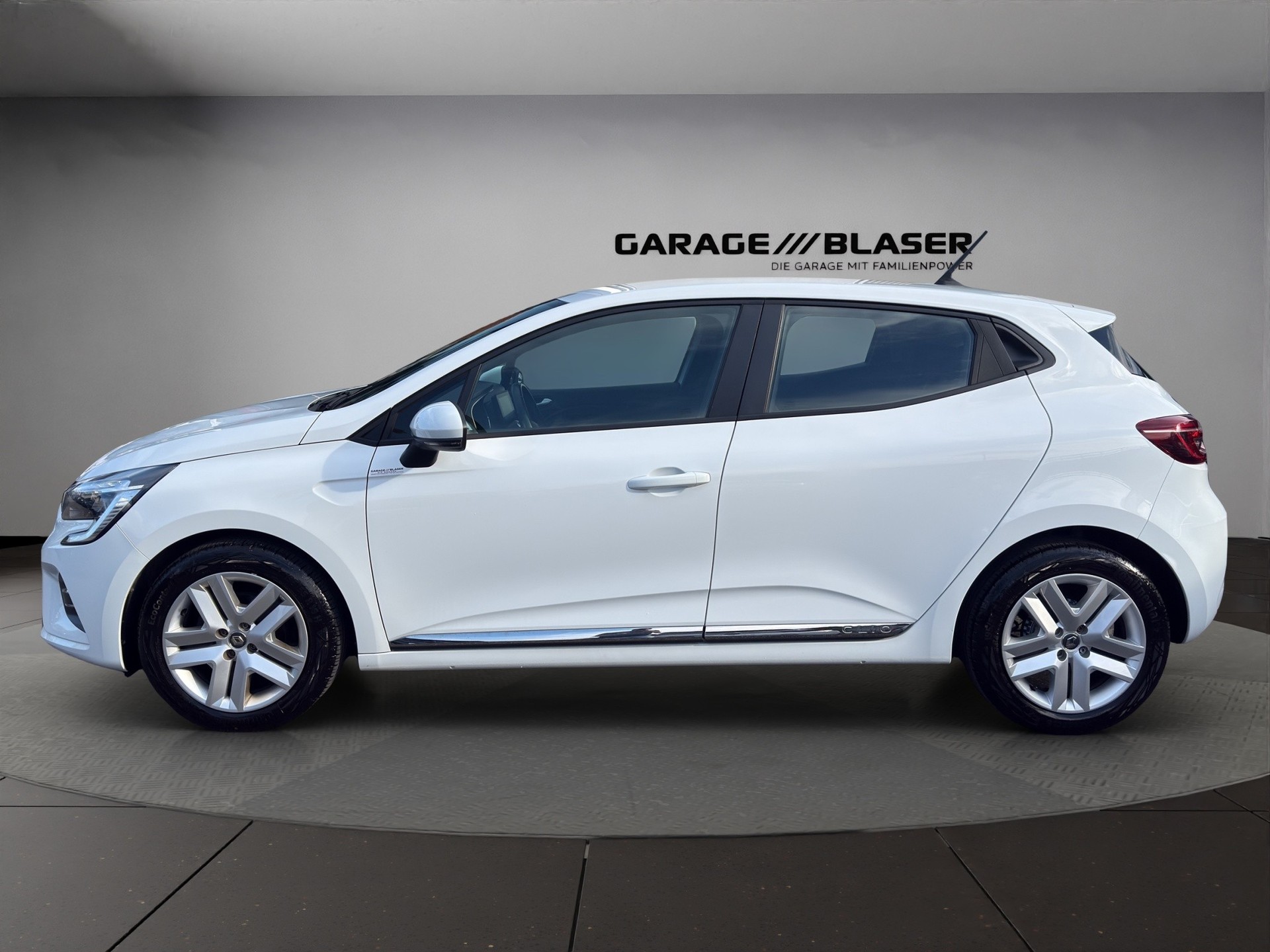 RENAULT Clio 1.0 Zen-image-1