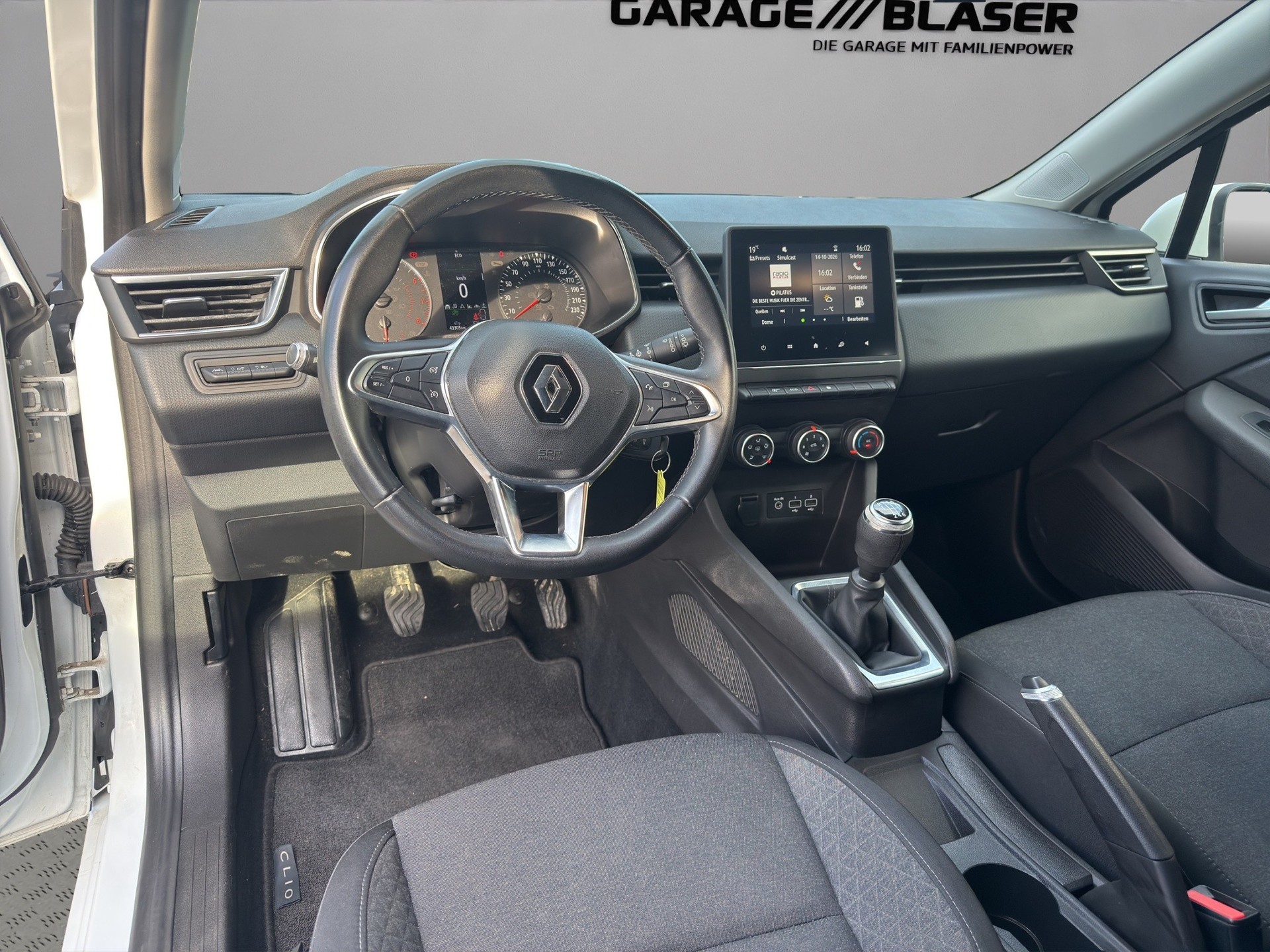 RENAULT Clio 1.0 Zen-image-6