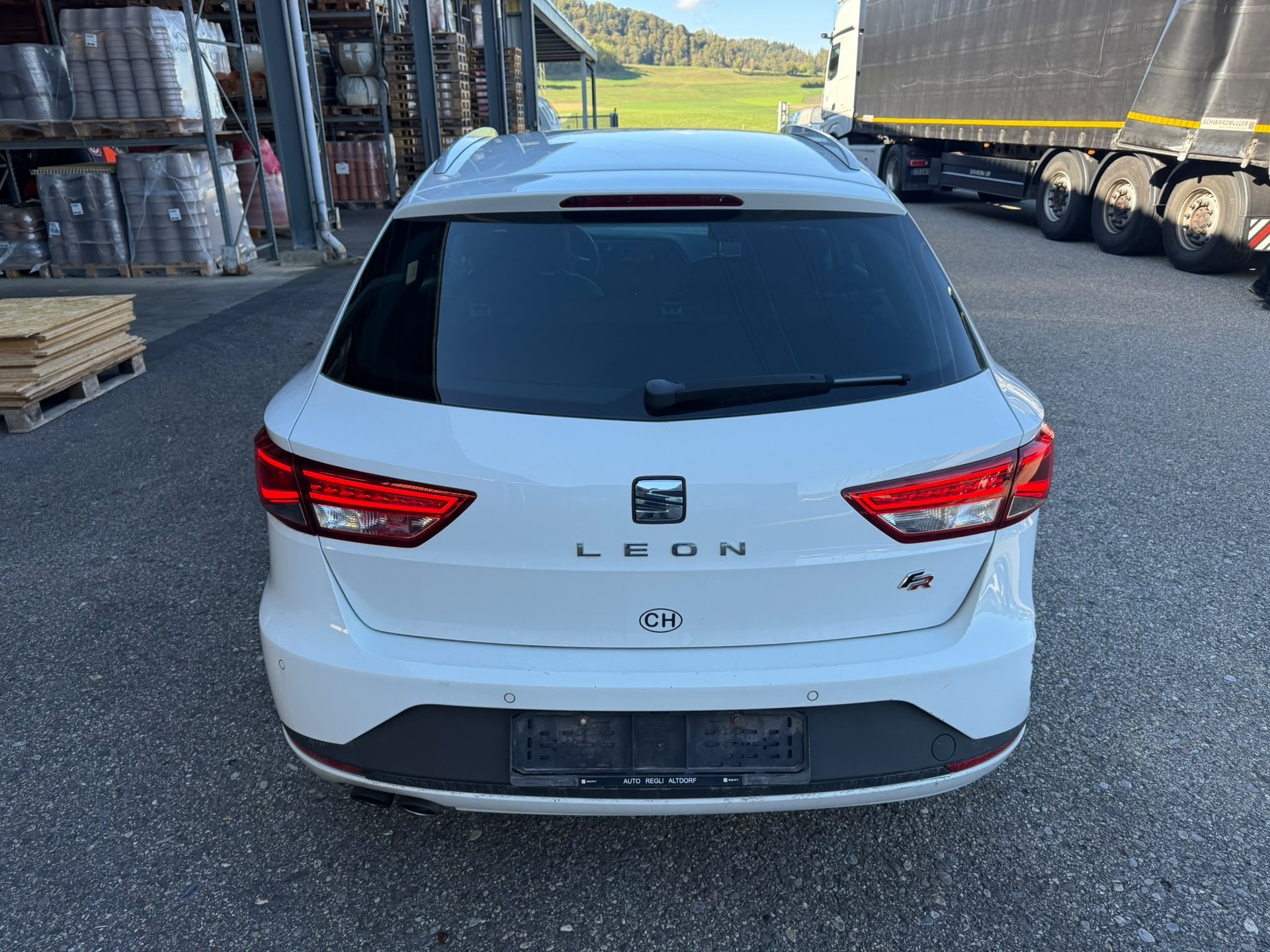 SEAT Leon ST 1.4 TSI FR-image-3