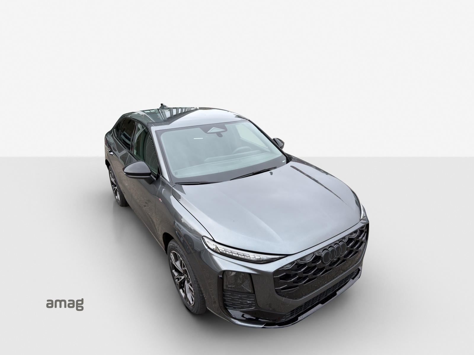 AUDI Q3 Sportback TFSI quattro 195 kW S tronic-image-14