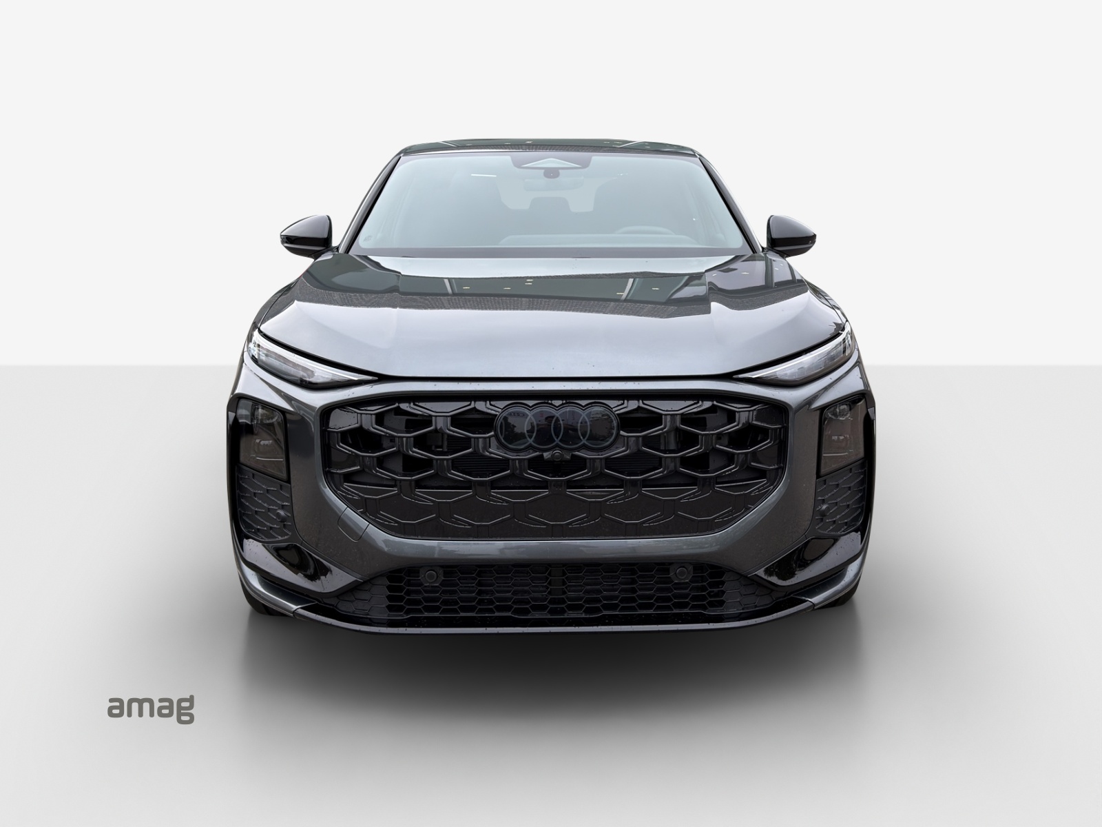 AUDI Q3 Sportback TFSI quattro 195 kW S tronic-image-6