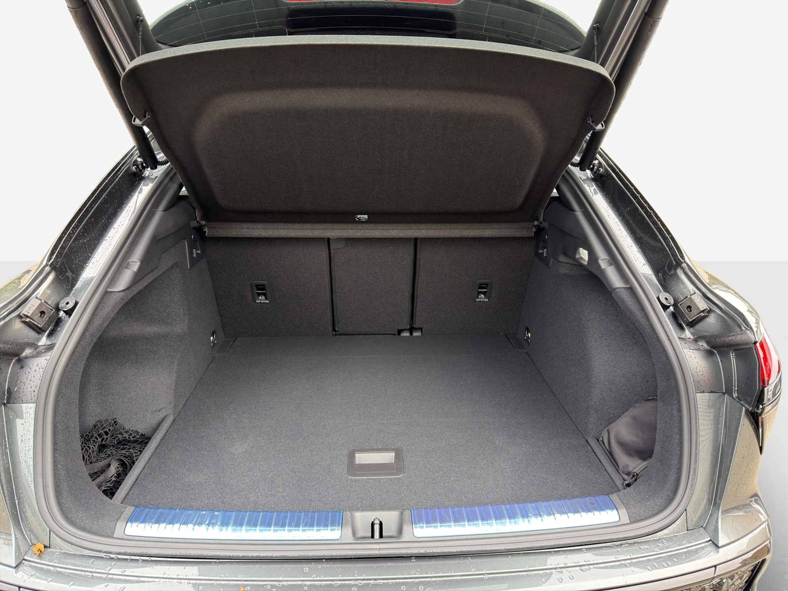 AUDI Q3 Sportback TFSI quattro 195 kW S tronic-image-12