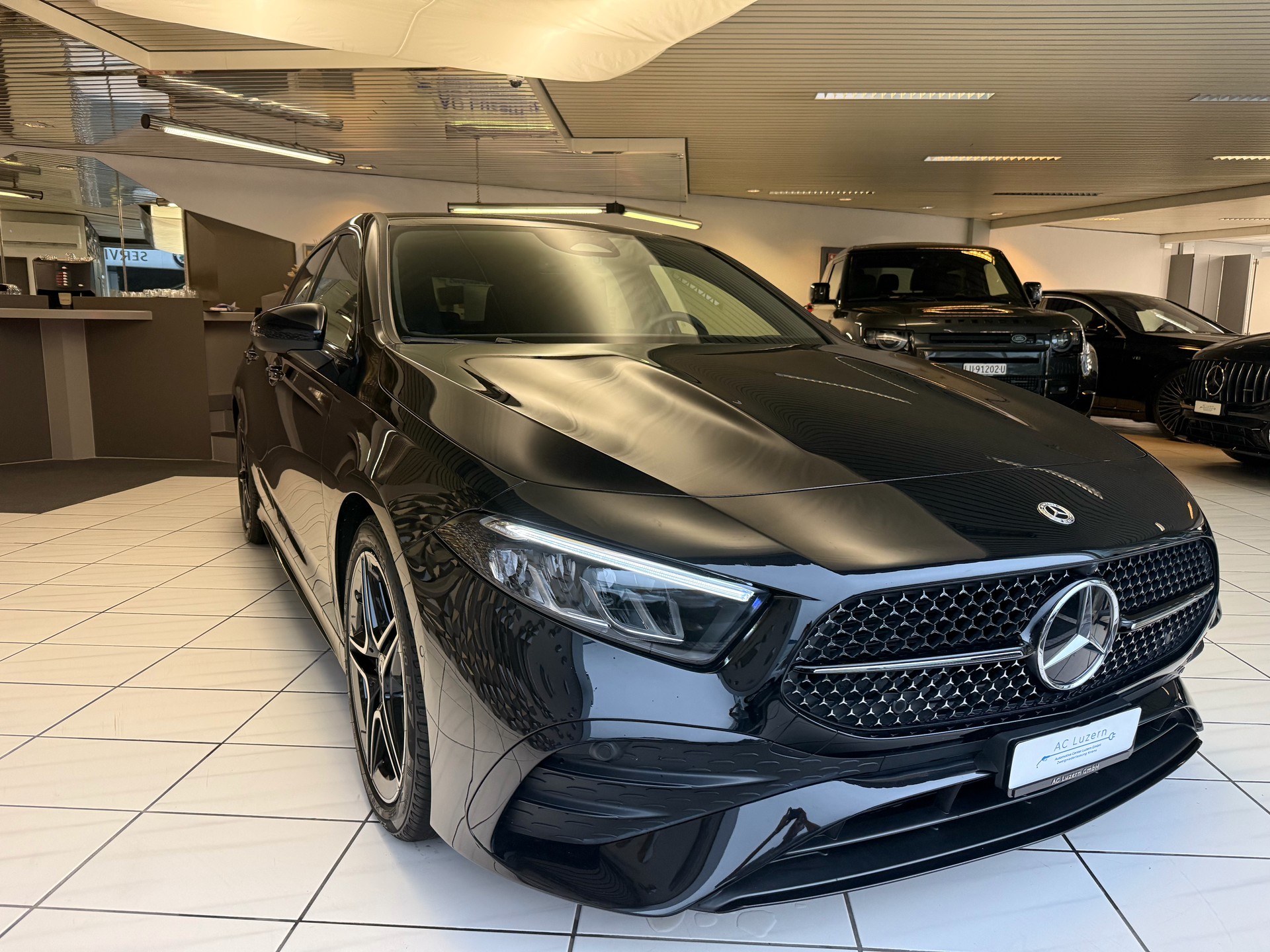 MERCEDES-BENZ A 200 Night Star 7G-DCT-image-3