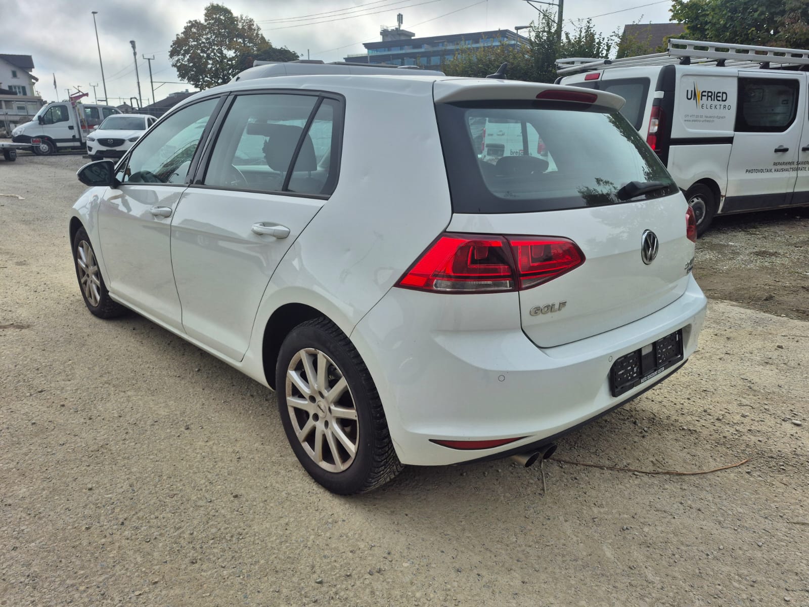 VW Golf 2.0 TDI Comfortline-image-4