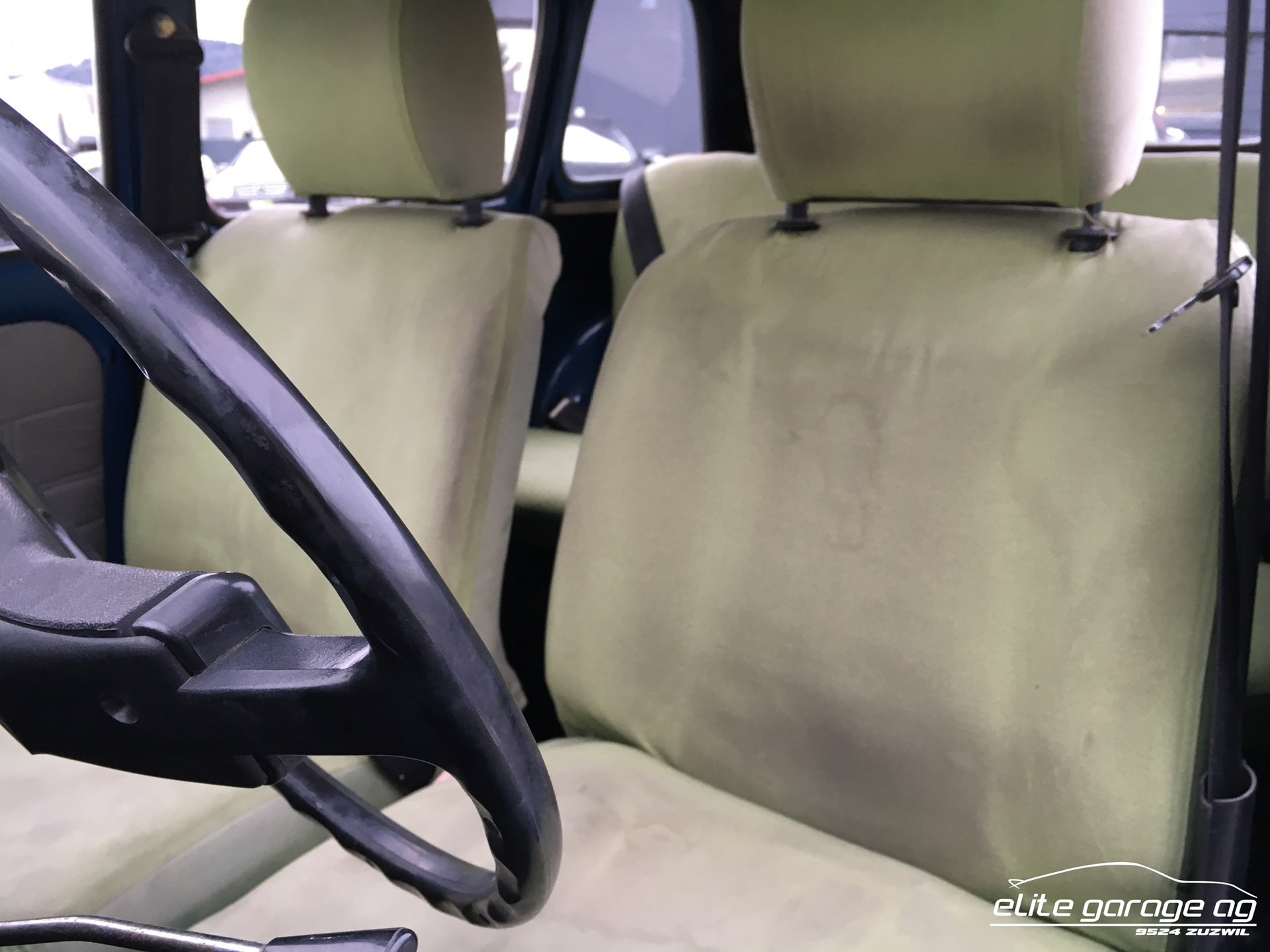 RENAULT R4 845 Export TL-image-9