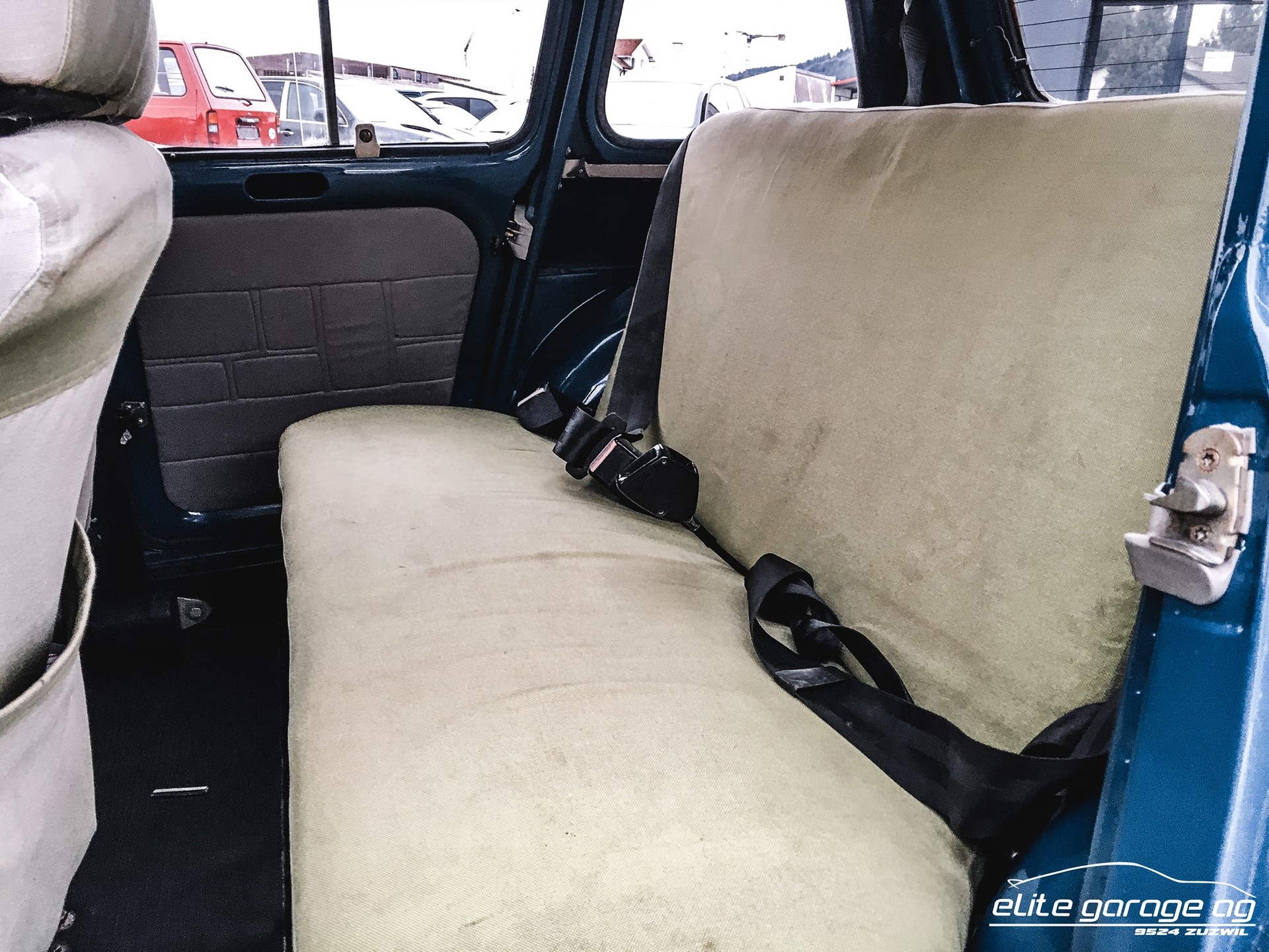 RENAULT R4 845 Export TL-image-13