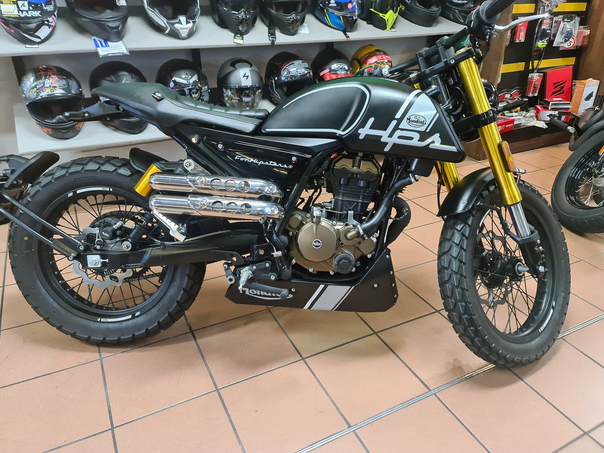 MONDIAL HPS 125-showroom-element-2