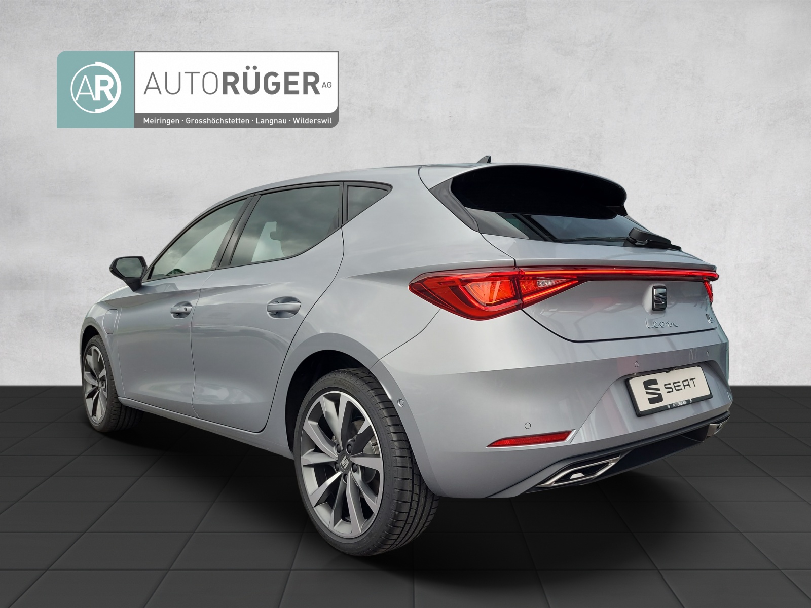 SEAT Leon 1.4 eHybrid pHEV DSG Move FR-image-3