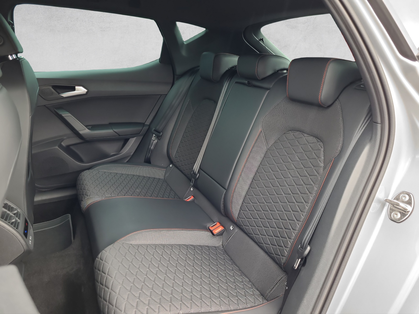SEAT Leon 1.4 eHybrid pHEV DSG Move FR-image-7