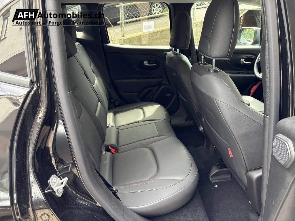 JEEP Renegade 1.3 Trailhawk Plus 4x-image-12