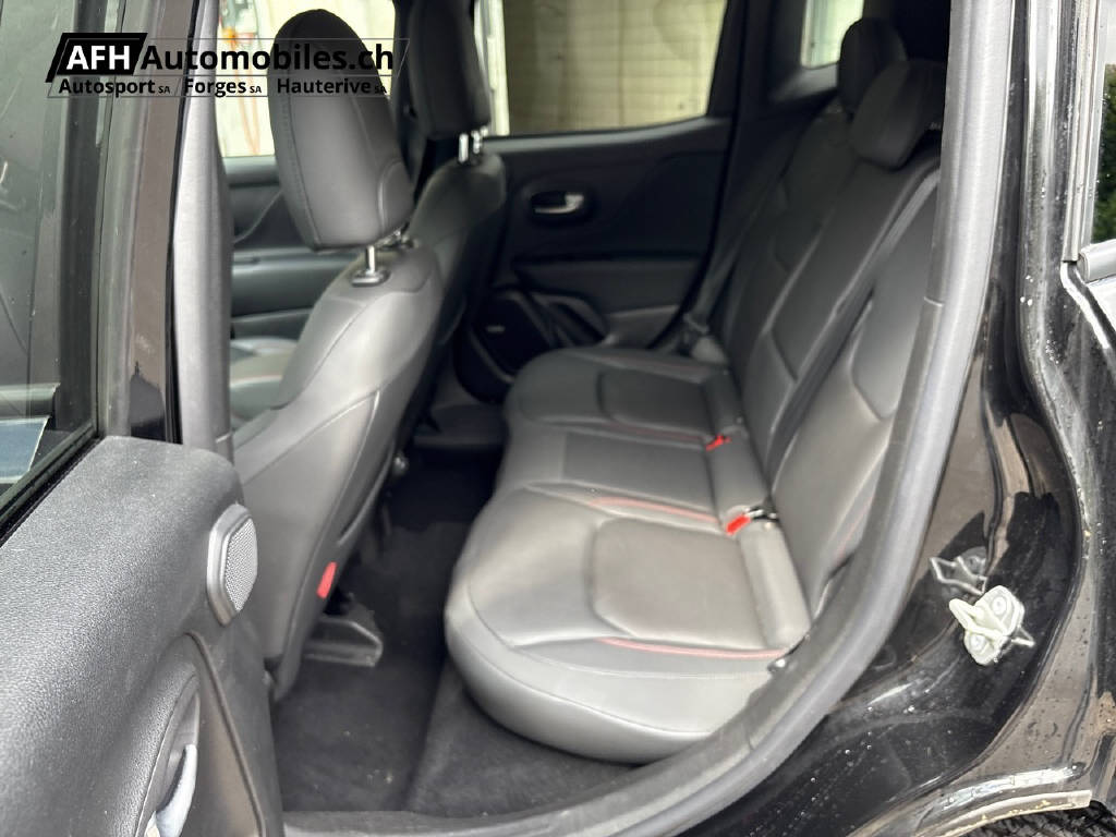 JEEP Renegade 1.3 Trailhawk Plus 4x-image-10