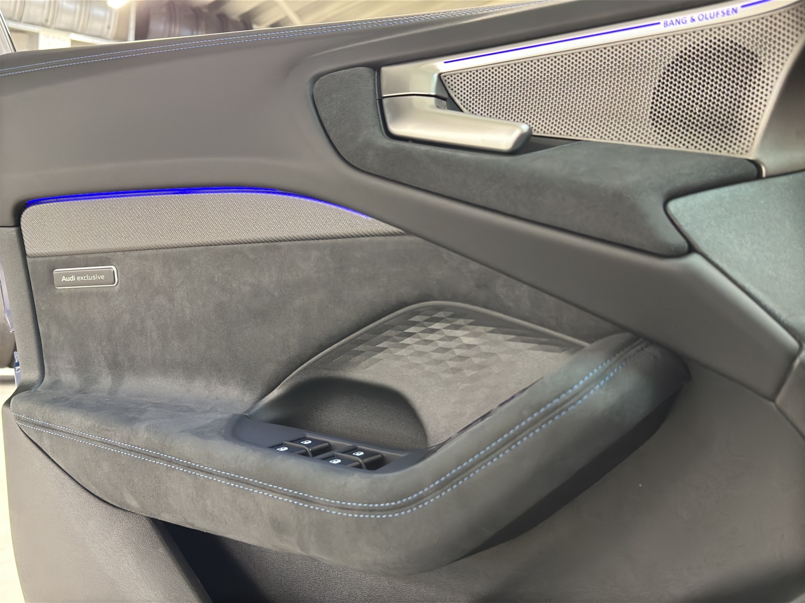AUDI S5 Limousine TFSI quattro S tronic-image-13