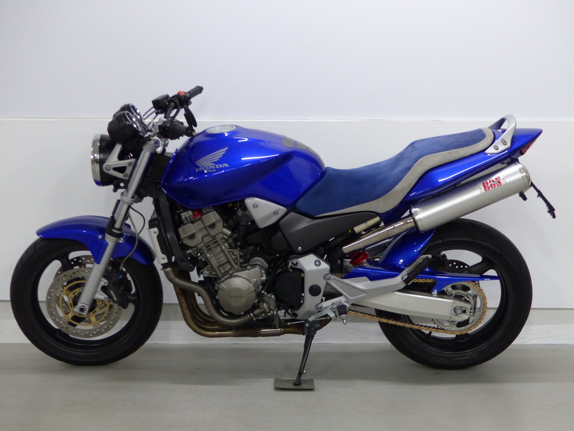 HONDA CB 900 F Hornet mit Zubehör-showroom-element-2