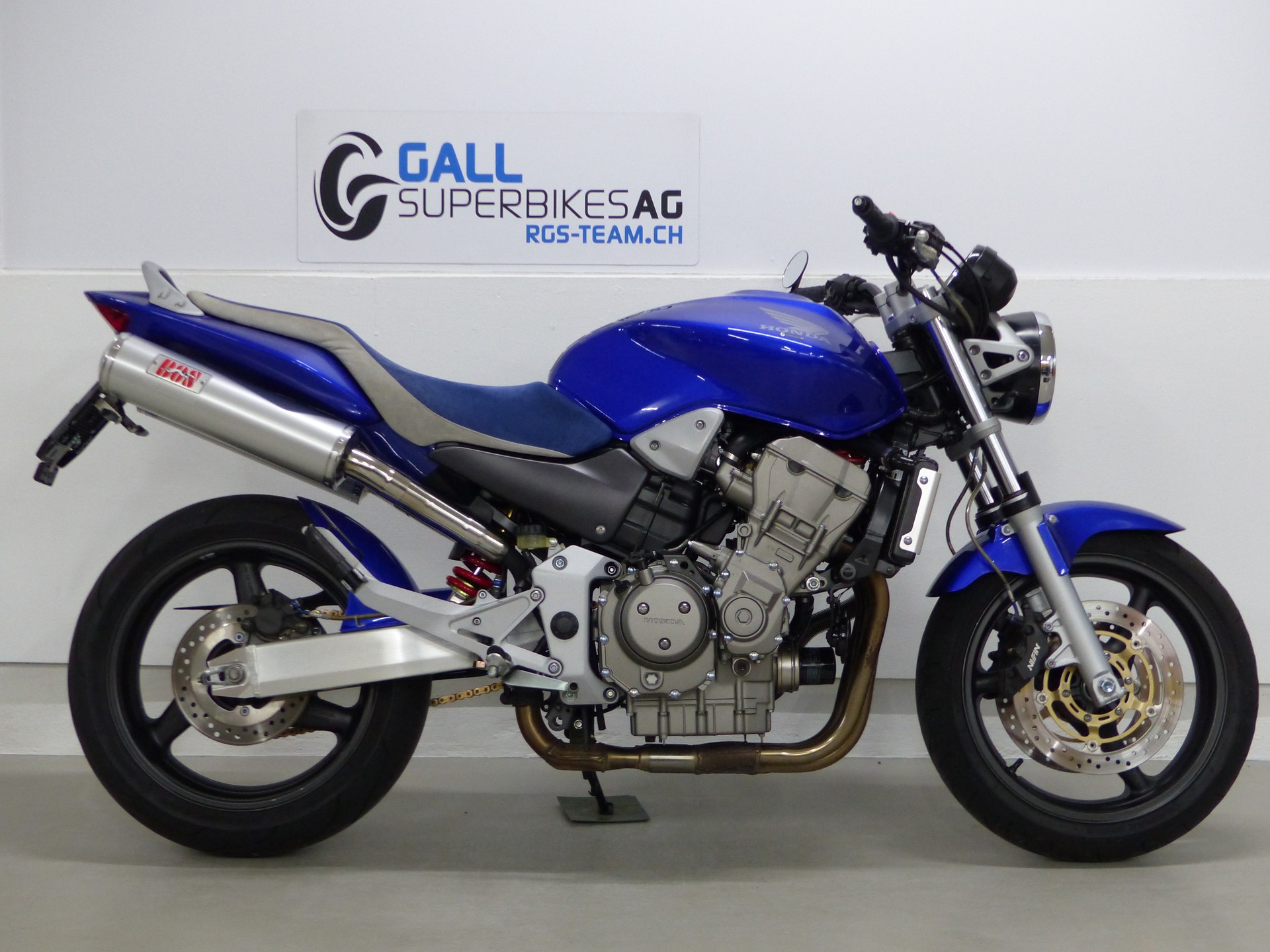 HONDA CB 900 F Hornet mit Zubehör