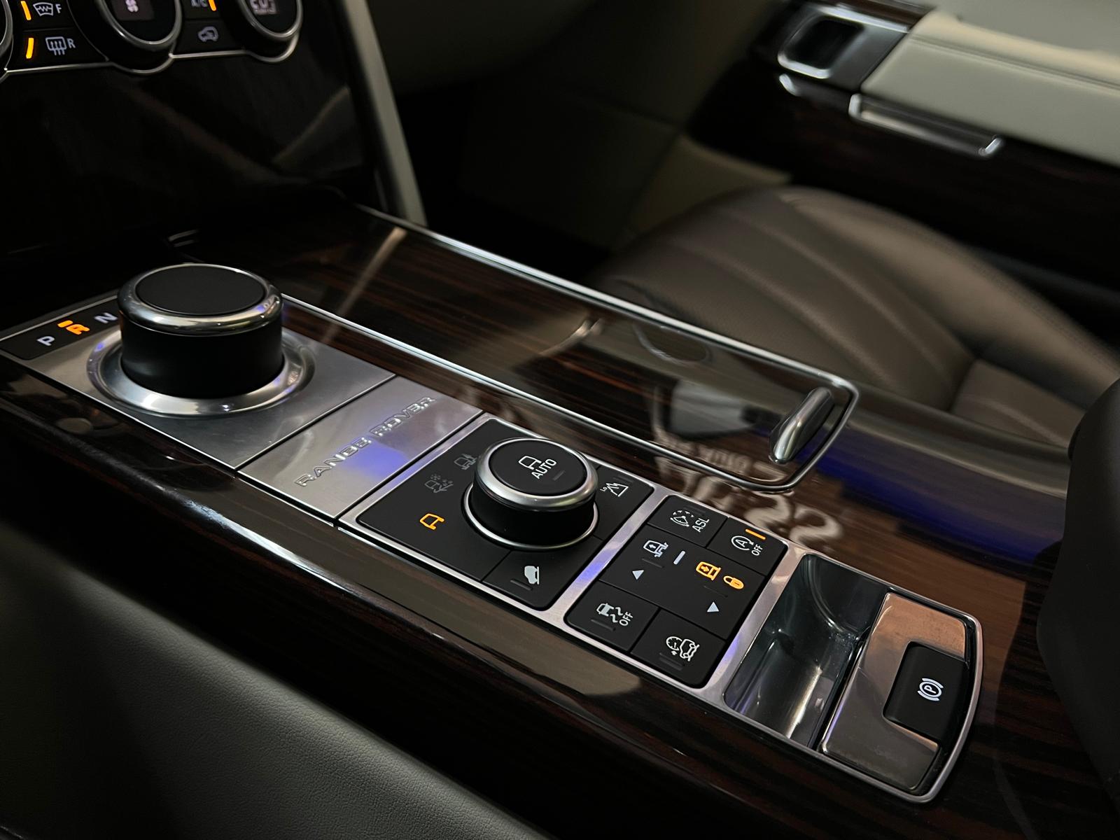 LAND ROVER Range Rover 3.0 TDV6 Vogue Automatic-image-11