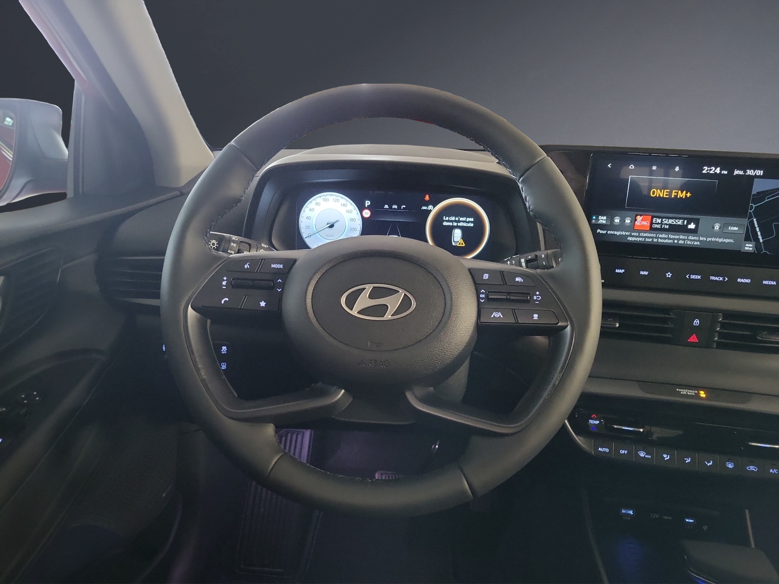 HYUNDAI i20 Vertex 1.0 T-GDi DCT7 Two-Tone-image-6