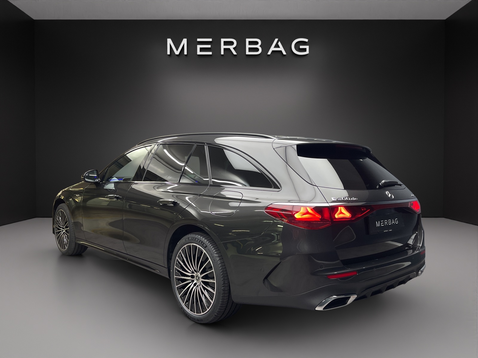 MERCEDES-BENZ E 300 de T 4M 9G-Tronic EQ-Star-image-3