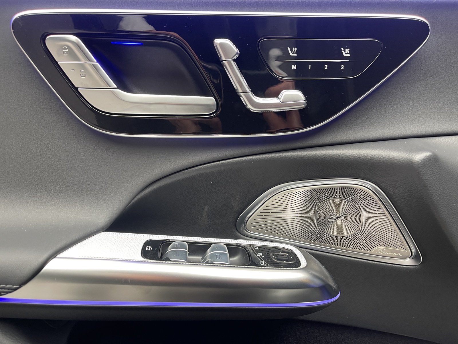 MERCEDES-BENZ E 300 de T 4M 9G-Tronic EQ-Star-image-12