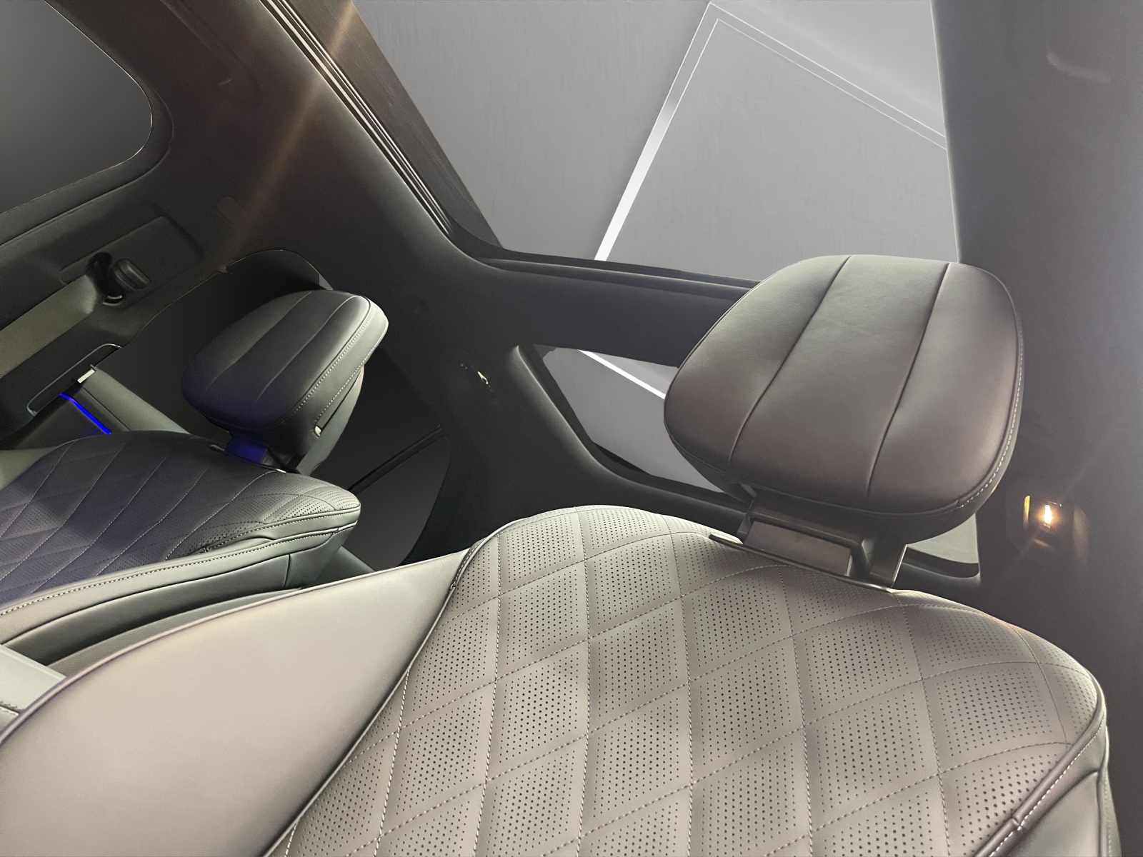MERCEDES-BENZ E 300 de T 4M 9G-Tronic EQ-Star-image-11