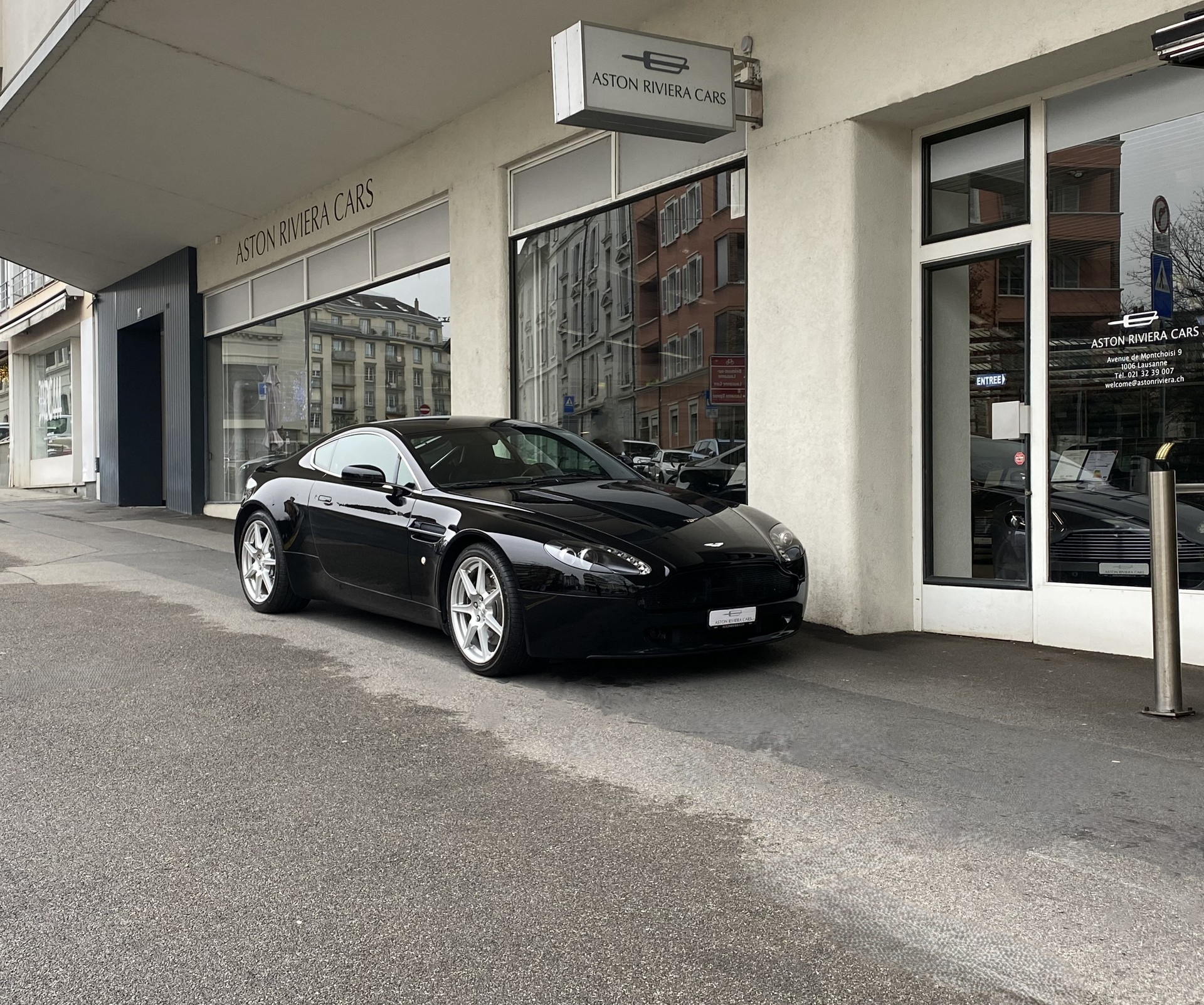 ASTON MARTIN V8 Vantage 4.3 Sportshift-image-3