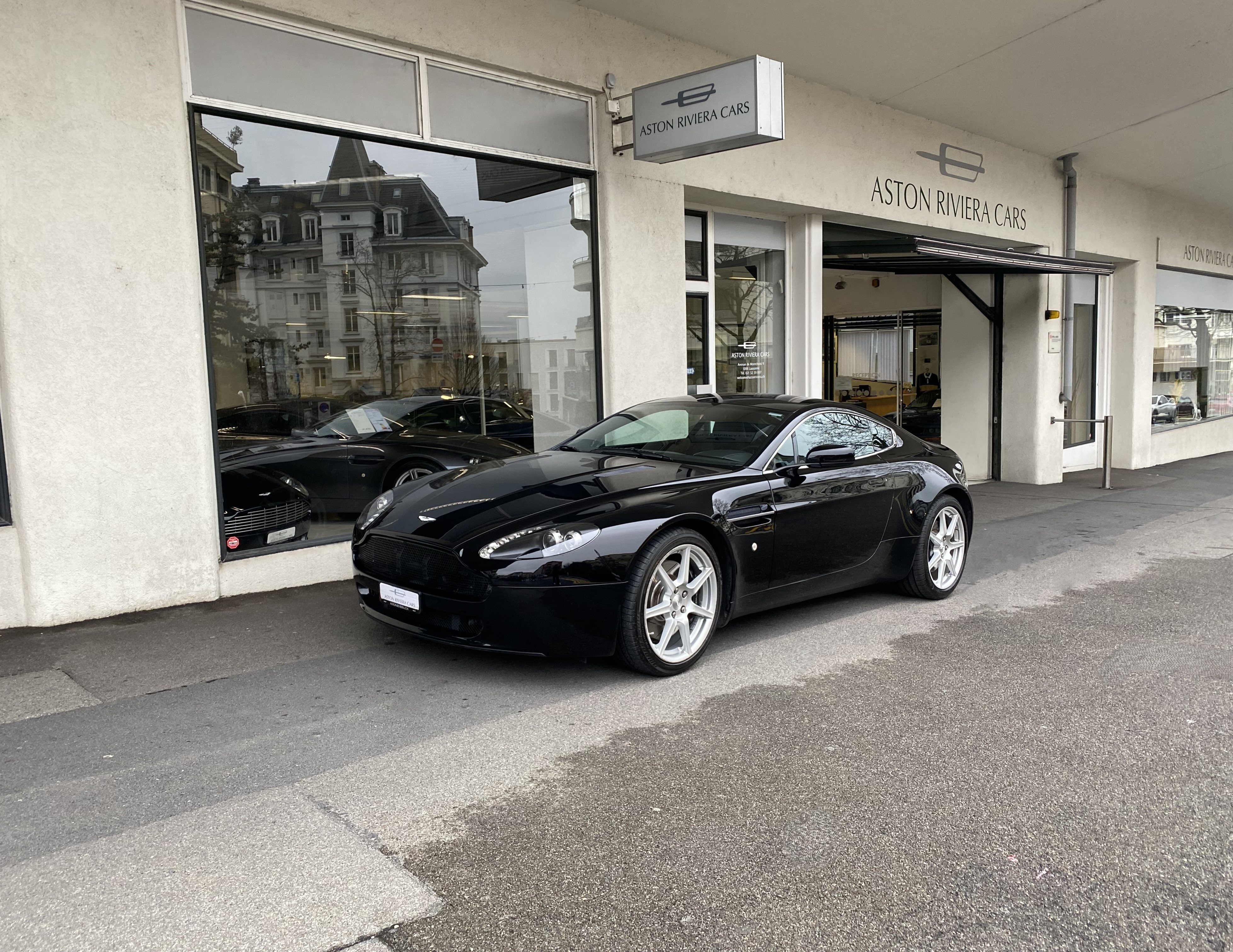 ASTON MARTIN V8 Vantage 4.3 Sportshift (Coupé) Aston Martin ASTON MARTIN V8 Vantage 4.3 Sportshift (Coupé)