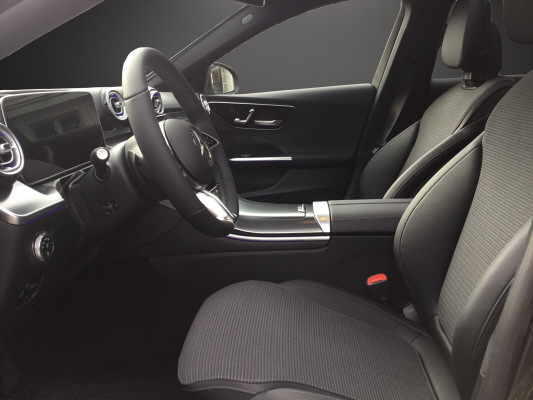 MERCEDES-BENZ C 220 d T 4 Matic-image-6