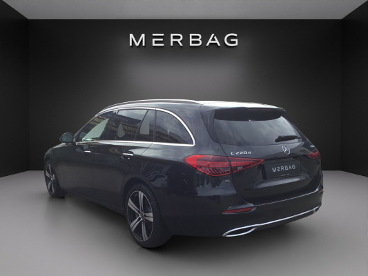 MERCEDES-BENZ C 220 d T 4 Matic-image-5