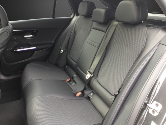 MERCEDES-BENZ C 220 d T 4 Matic-image-10