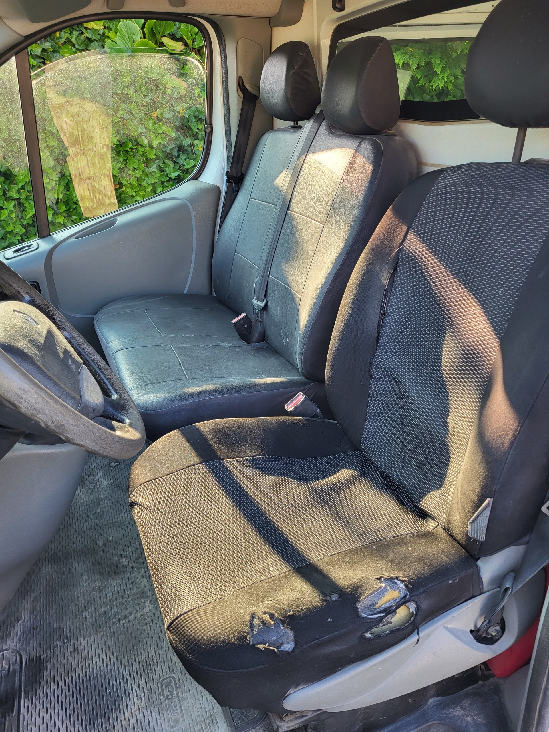 RENAULT Trafic 2.0 dCi 90 2.7t L1H1-image-4