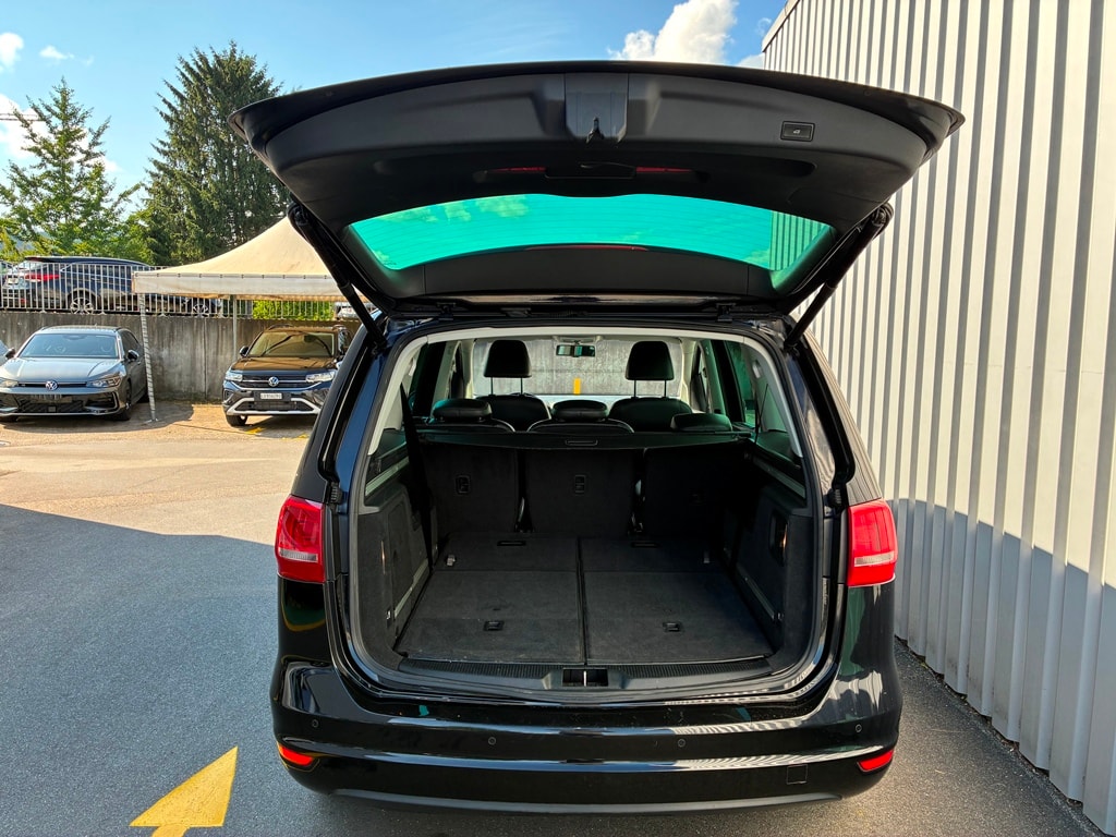 VW Sharan 2.0 TDI BlueMotion Technology Highline DSG-image-5