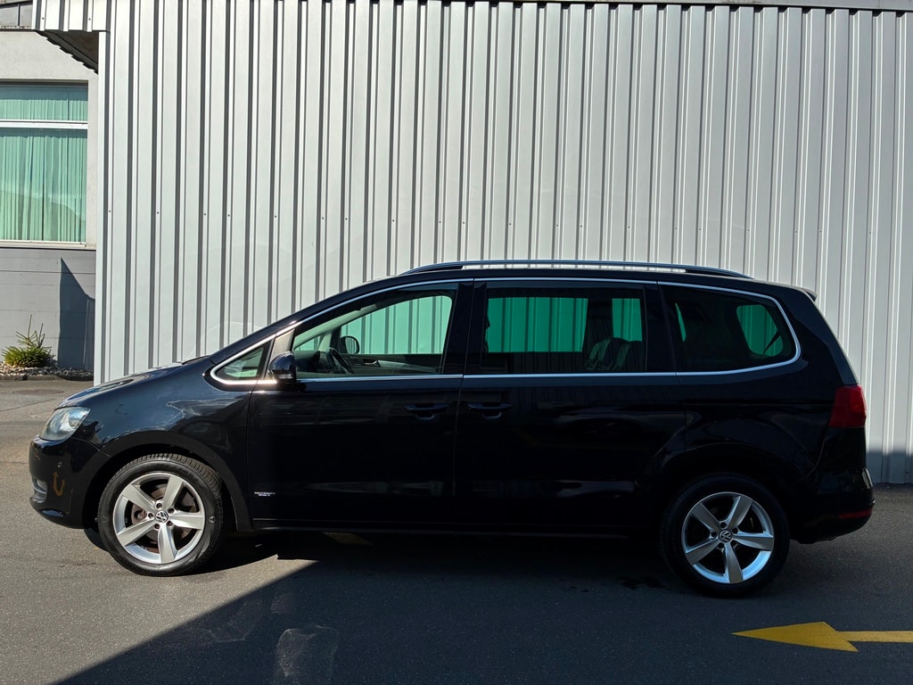 VW Sharan 2.0 TDI BlueMotion Technology Highline DSG-image-2