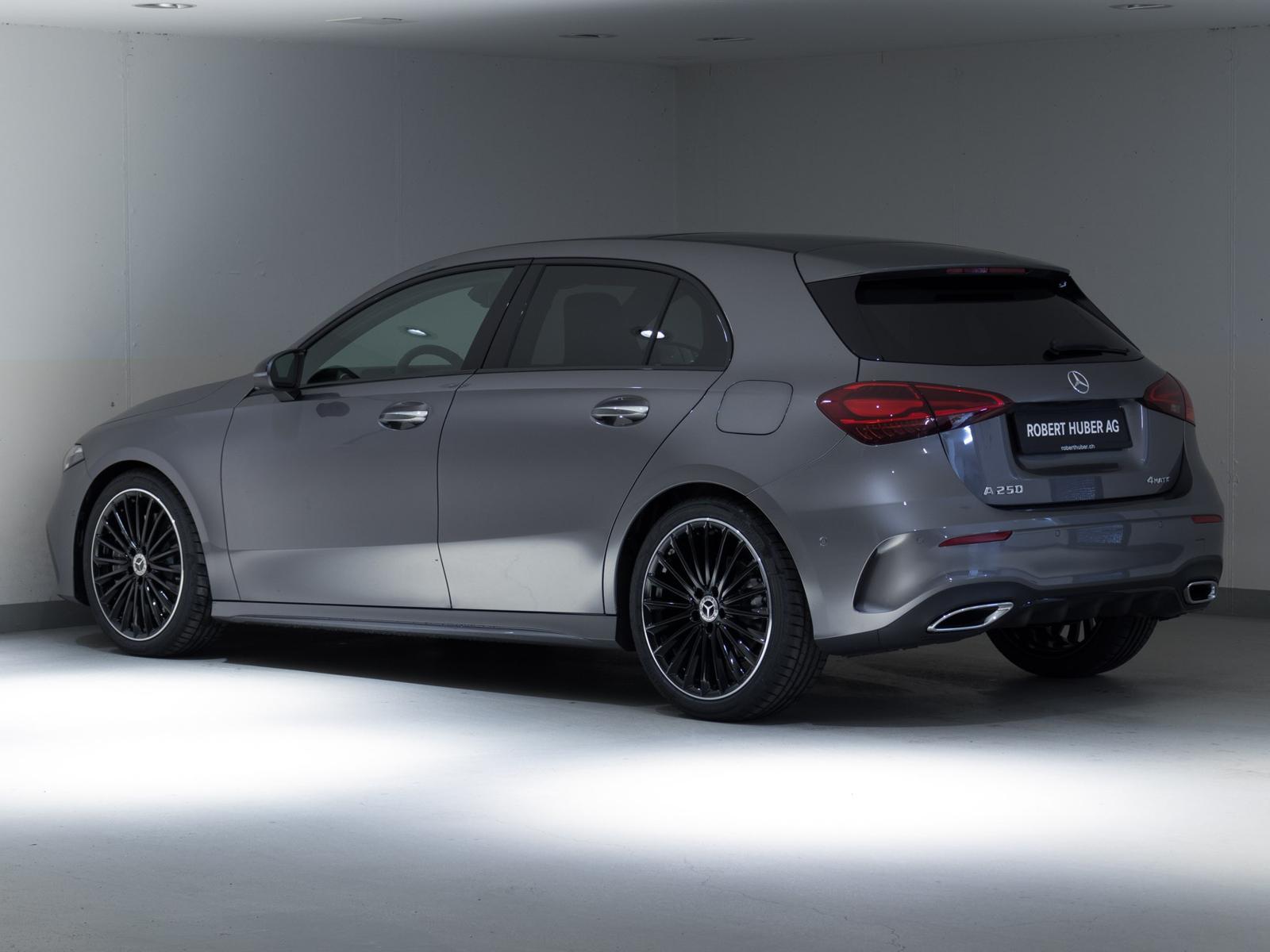 MERCEDES-BENZ A 250 4MATIC-image-4