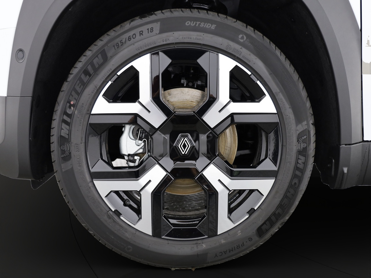 RENAULT R4 E-Tech Comfort Range techno-image-3