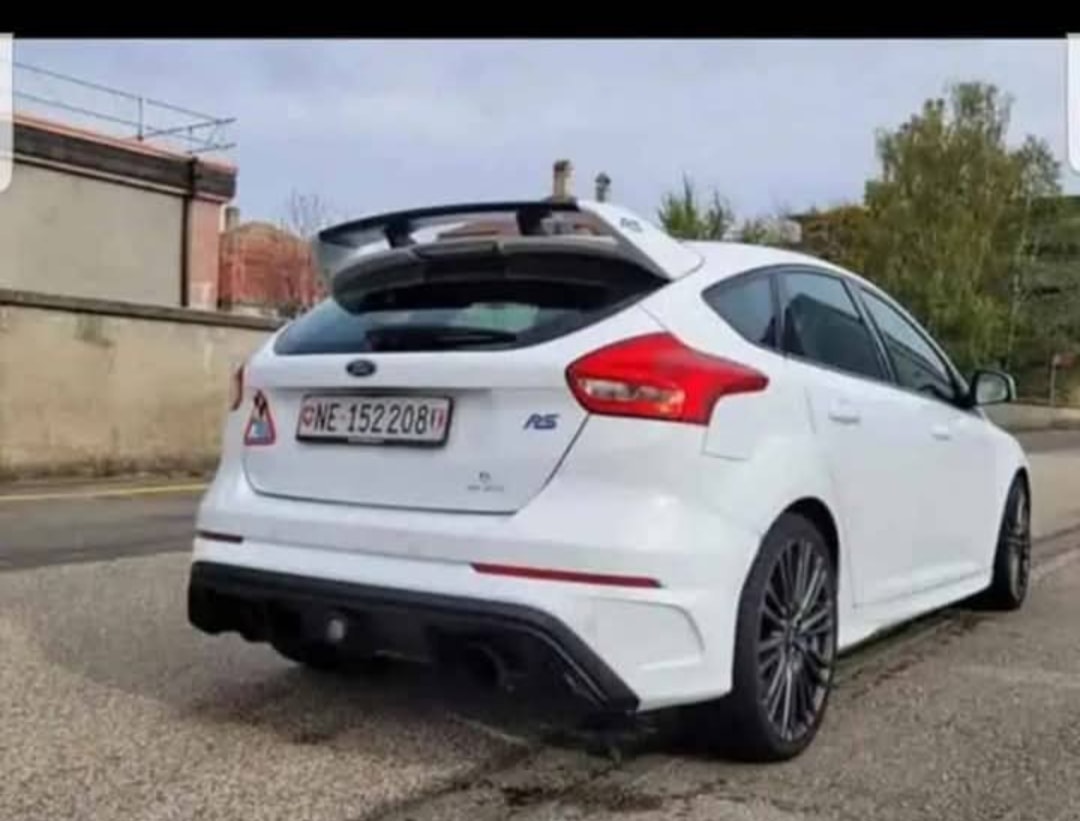 FORD Focus 2.3 EcoBoost RS AWD-image-2