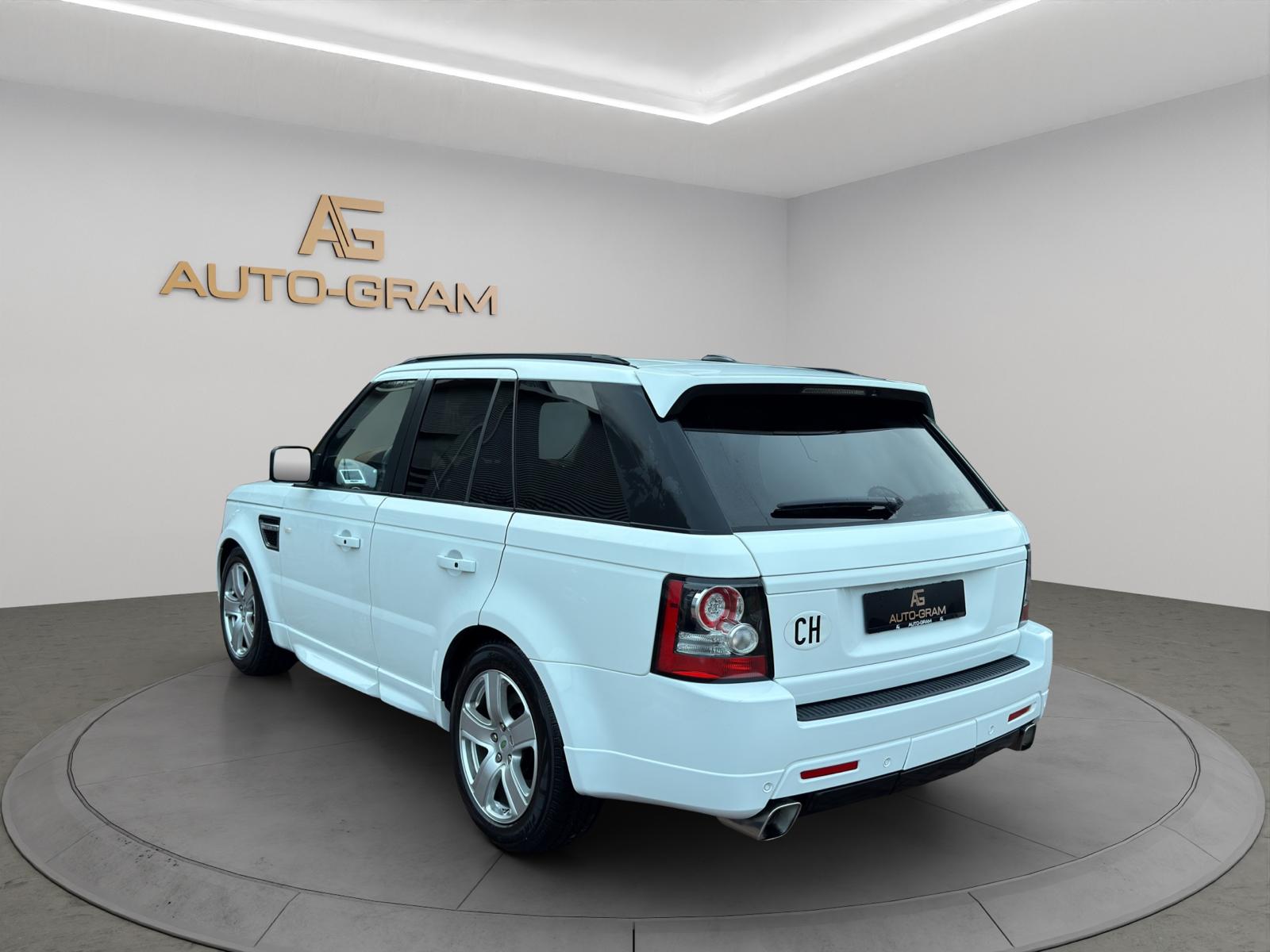LAND ROVER Range Rover Sport 3.0 TDV6 HSE Automatic-image-2
