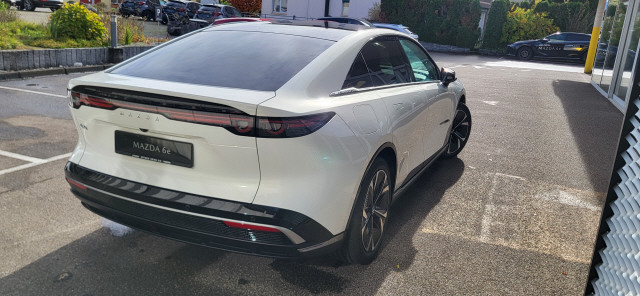 MAZDA 6e 245 80kWh Takumi-image-1