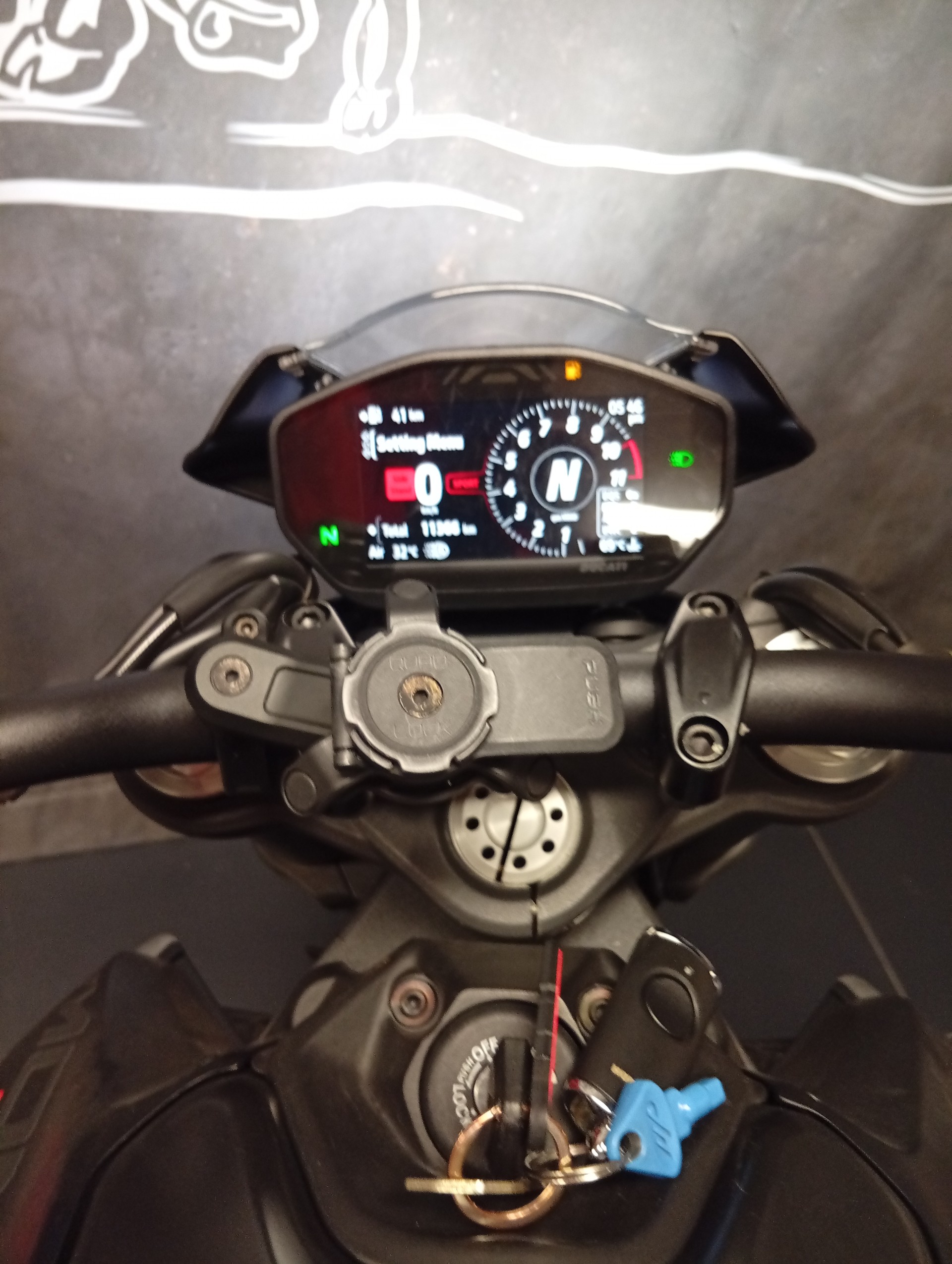 DUCATI Monster + 937 Dark Staealth-image-5