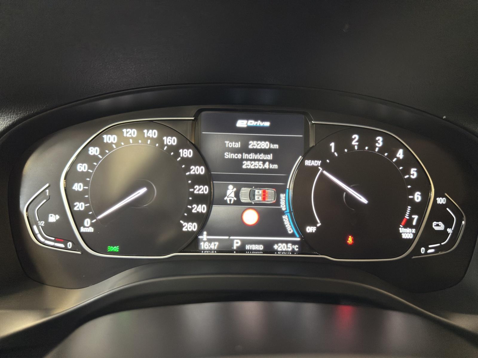 BMW X3 30e xDrive-image-11