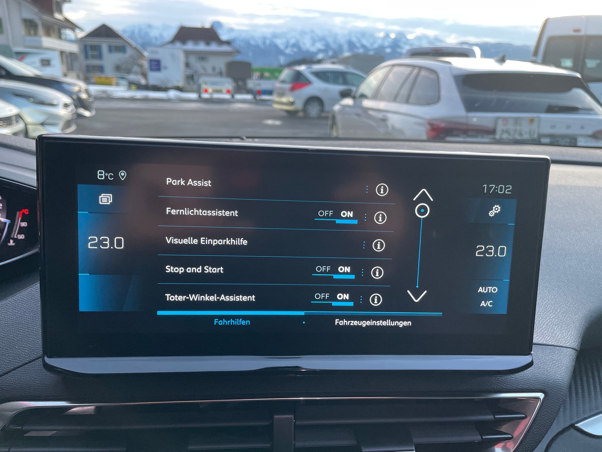 PEUGEOT 5008 1.5 BlueHDi Allure Pack EAT8-image-17