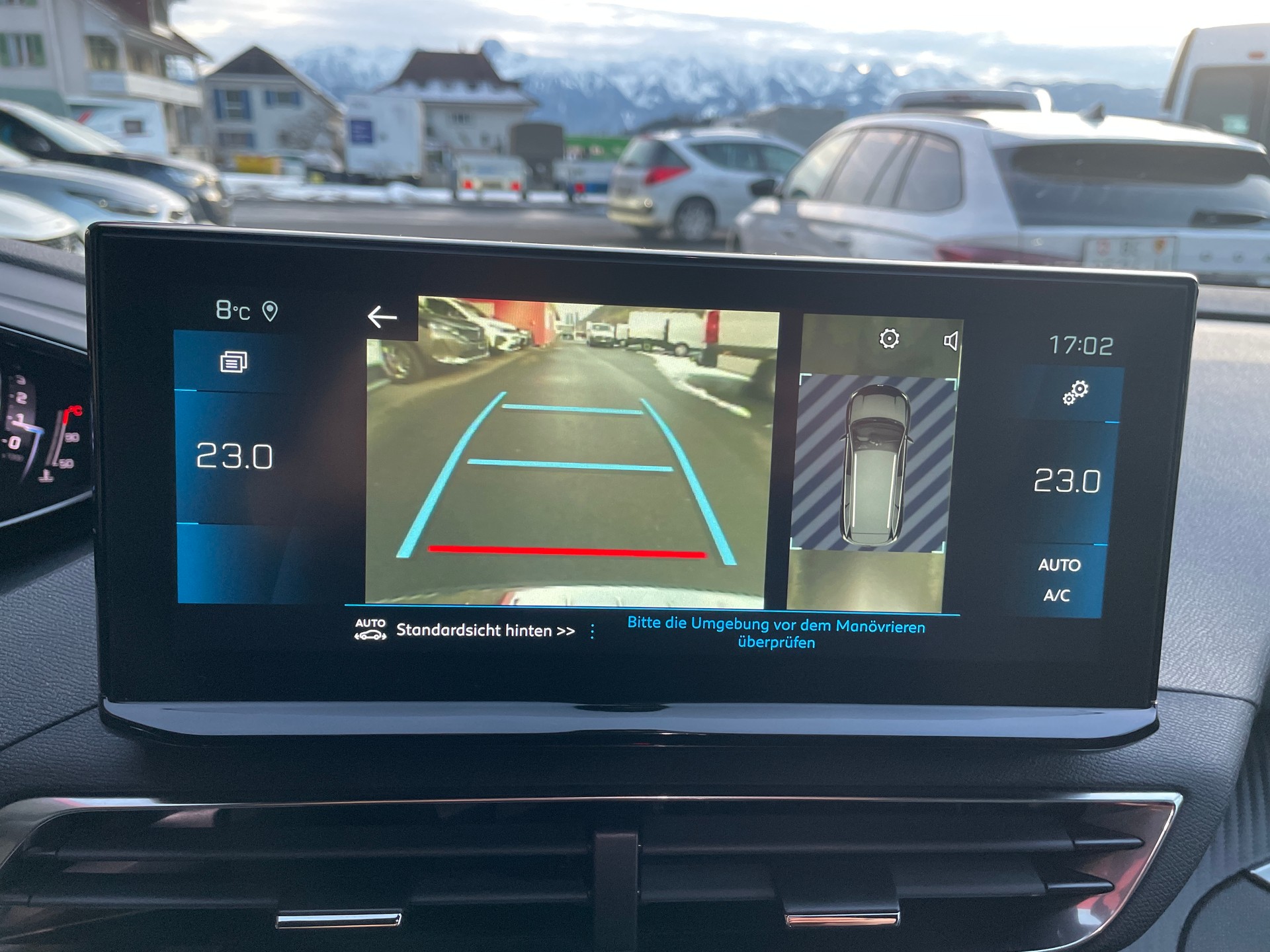 PEUGEOT 5008 1.5 BlueHDi Allure Pack EAT8-image-15