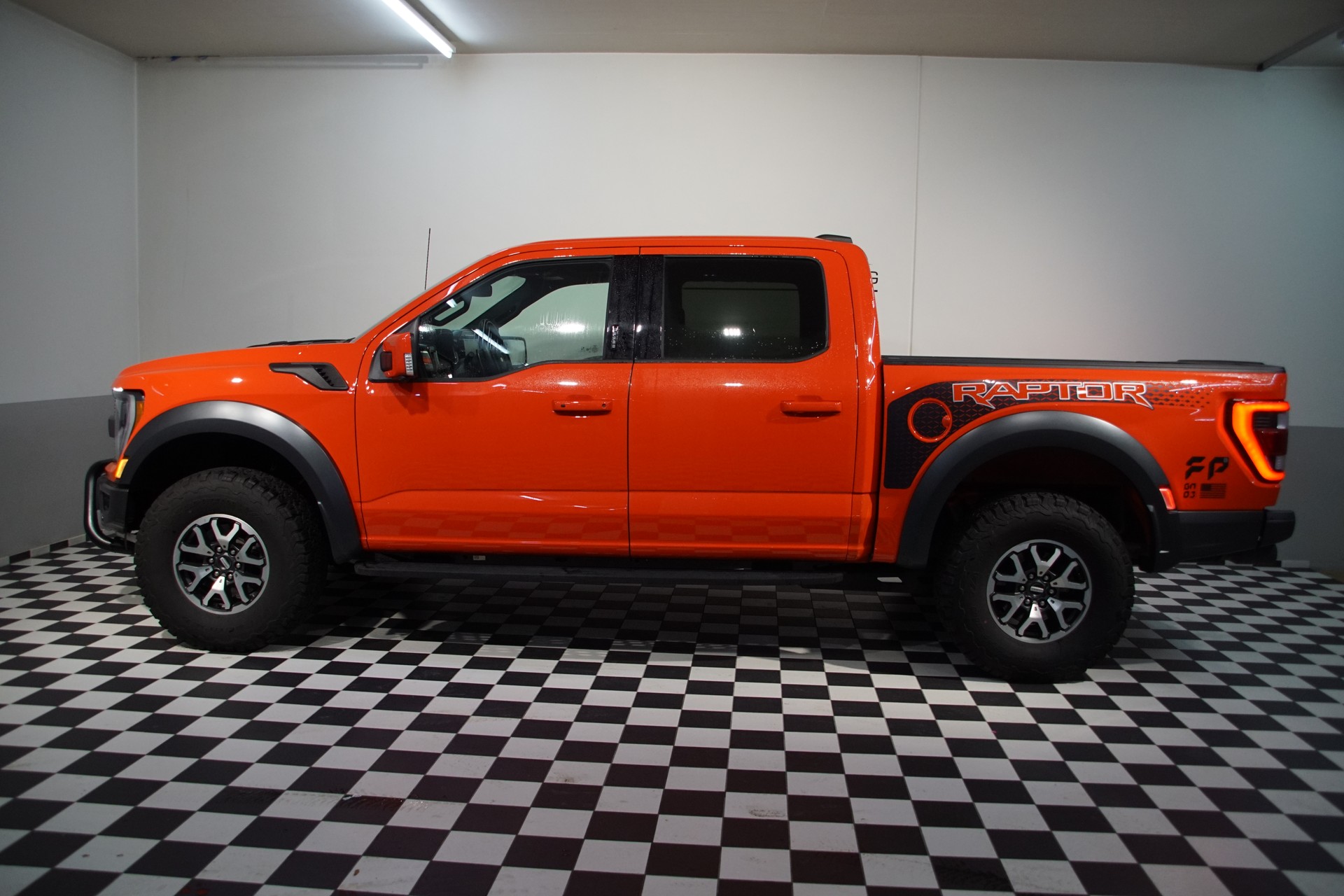 FORD F-Pickup Raptor Super Crew-image-8