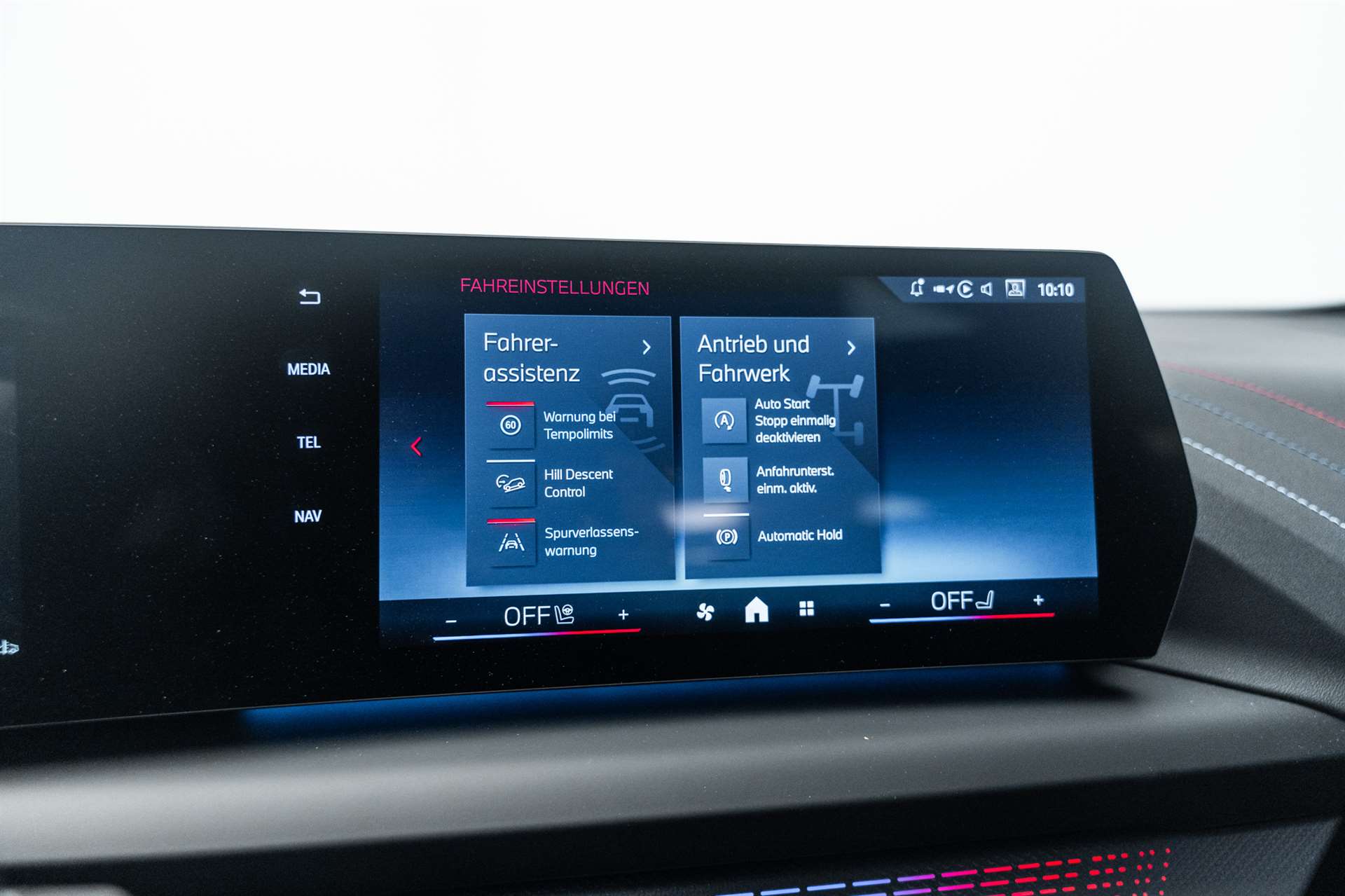 BMW M135 xDrive NEW 300PS CH-Auto-image-30